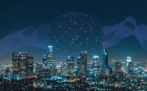 華為與首批鴻蒙商用合作伙伴簽約，實(shí)現(xiàn)消費(fèi)端與商用端全棧貫通